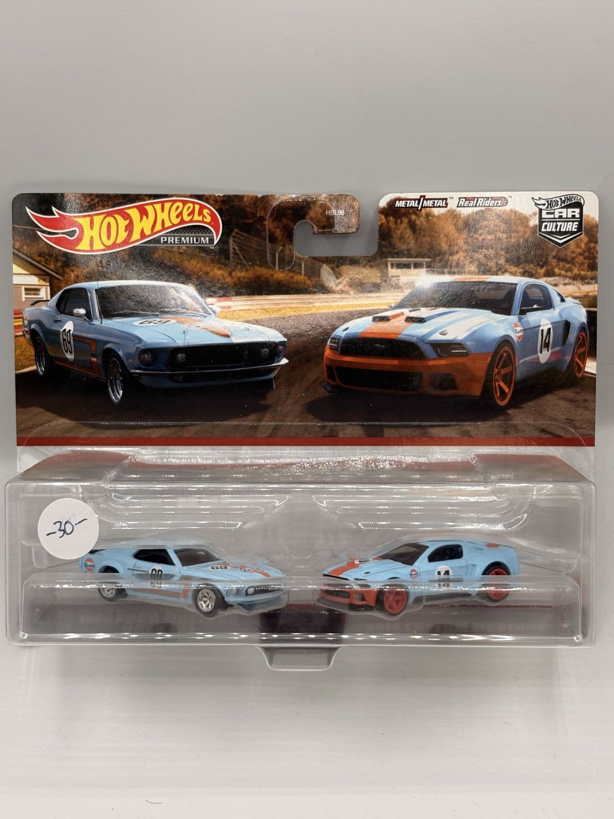 '69 Ford Mustang Boss 302 & 2014 Custom Mustang — Gulf 2-Pack – Hot Wheels 1:64 diecast, carded – view 3