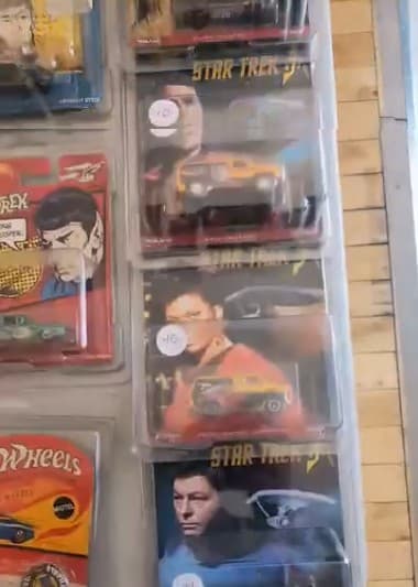 2016 Star Trek 50th Anniversary — Spock – Hot Wheels 1:64 diecast, carded