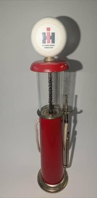 International Harvester Gas Pump – Ertl 1:18 diecast, loose